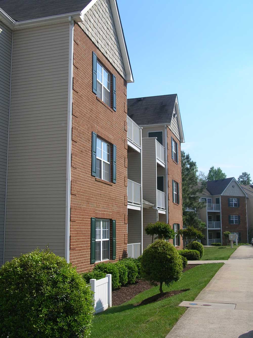 Arbor Lake Apartments – Chester VA | Arbor Lake Apartments | Gallery ...