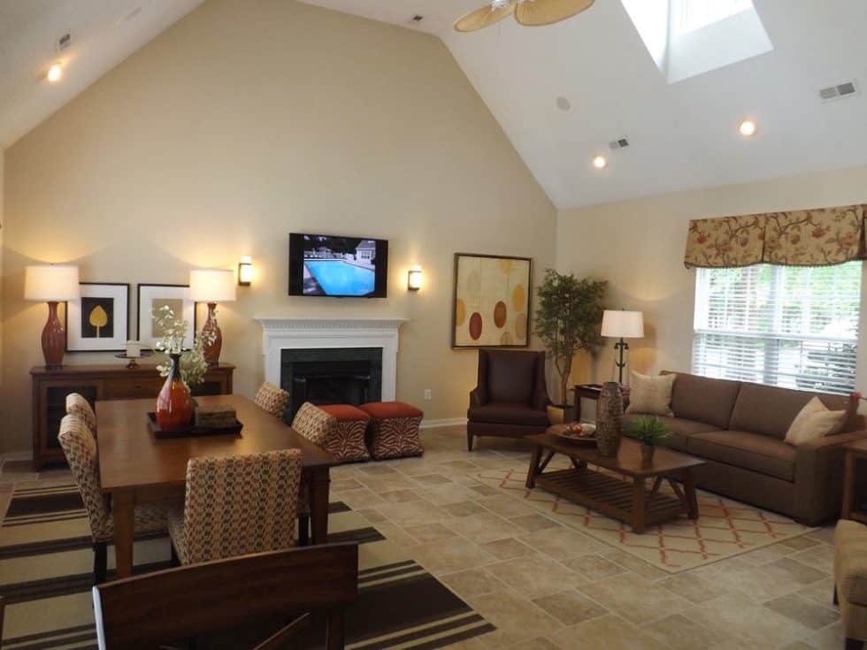 Local Area Arbor Lake Apartments